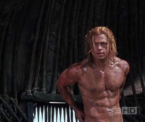 Troy - love this movie! Brad Pitt Shirtless, Brad Pitt Troy, Troy Movie, Brad Pitt And Angelina Jolie, Brad Pitt, Angelina Jolie, Jon Snow, Make Me Smile, Wonder Woman