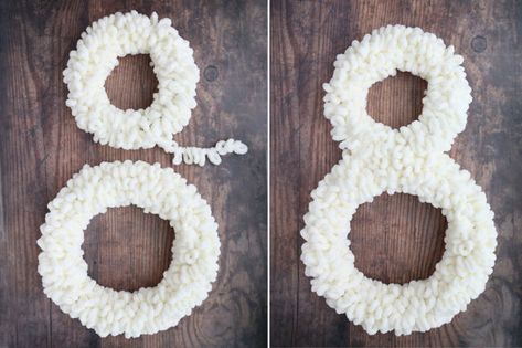 Two wreaths wrapped in white loop yarn, connected to form figure 8 Diy Snowman Wreath, Dollar Store Wreath, Easter Craft Projects, Christmas Wreath Craft, Easter Wreath Diy, Christmas Wreaths Diy Easy, Door Wreaths Diy, Easy Easter Crafts, Easter Bunny Crafts