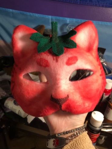 Animal Masks Diy, Cat Therian Mask, Cat Mask Diy, Therian Gear, Felt Animal Masks, Therian Masks, Cardboard Mask, Therian Stuff, Therian Mask