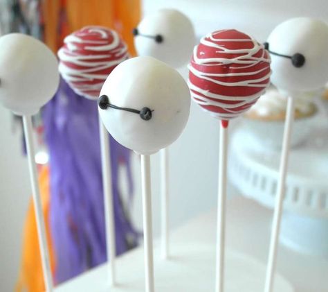 Cool cake pops at a Big Hero 6 birthday party! See more party planning ideas at CatchMyParty.com! 6 Birthday Party Ideas, Baymax Cake, Baymax Party, Baymax Birthday, Big Hero 6 Birthday, 6 Birthday Party, Birthday Party Inspiration, Hero Cake, Cake Pop Designs