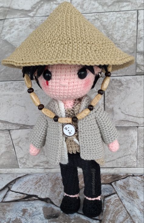 Encuentra lo en ig @jenniegurumi Bts A Crochet, Amigurumi Bts, Bts Amigurumi, Suga Daechwita, Crochet Bts, Bts Crochet, Army Crafts, Crochet Fairy, Crochet Keychain Pattern