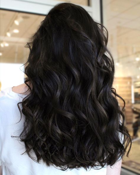 MILWAUKEE HAIRSTYLIST on Instagram: “Brunette is a total 𝓋𝒾𝒷𝑒𝑒𝑒𝑒 even in the spring🌷(yes i’m in denial that it’s literally snowing as I type this) Also keep in mind, going…” Dark Winter Hair, Dark Hair Color Ideas, Dark Hair Color, Winter Haircuts, Winter Hair Colors, Haircuts 2024, Blonde Balayage Highlights, Black Curls, In Denial