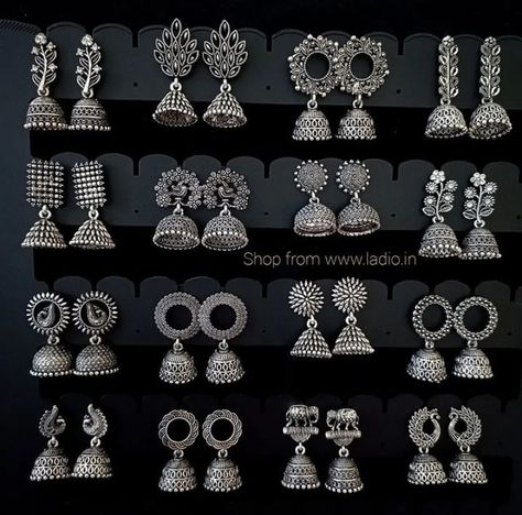 Black Metal Earrings Jhumkas, Antique Silver Jewelry Indian Vintage, Oxidised Silver Jewelry Earrings, Jhumka Designs Silver, Silver Oxidised Jewellery Indian, Silver Jhumkas Indian, Oxidised Jewellery Earrings, Black Metal Wedding, Antique Silver Jewelry Indian