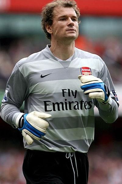 Jens Lehmann Arsenal Legends, Jens Lehmann, Goalkeeper Gloves, World Football, Football Players, Arsenal, Premier League, Motorcycle Jacket, Gloves