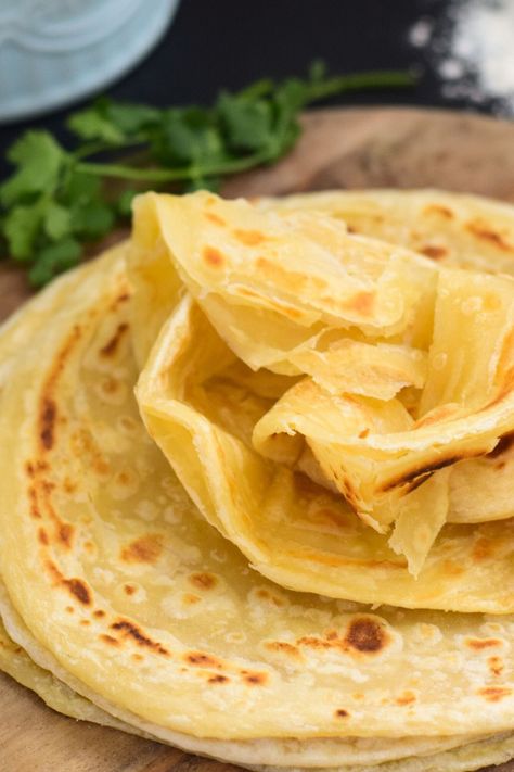 Flaky Roti - Paratha • Tamarind & Thyme Flaky Roti, Roti Recipe Easy, Lobia Recipe, South African Recipe, Paratha Bread, African Recipe, Roti Bread, Indian Flatbread, Vlog Video