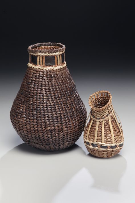 http://www.matttommey.com  Bark & Vine Baskets by contemporary basketry artist Matt Tommey, Asheville, NC. Matt Tommey, Lodges Design, Rustic Lodge Decor, Contemporary Rustic Decor, Willow Art, Bountiful Baskets, Bike Baskets, Bamboo Palm, Basket Drawers