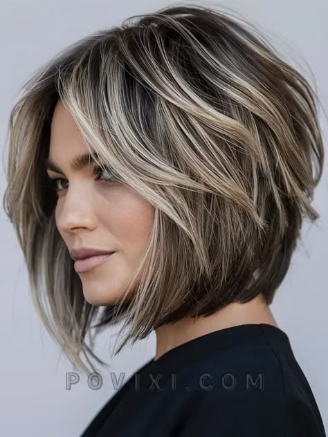 Shorter Hairstyles For Thick Hair, Short Hairstyles Thick Hair Women, Best Hairstyles For Fine Hair, Long Bob With Layers, Modern Pixie Haircut, Bob Hairstyles For Thick Hair, Cortes Bob, Fine Hair Tips, Natural Grey Hair