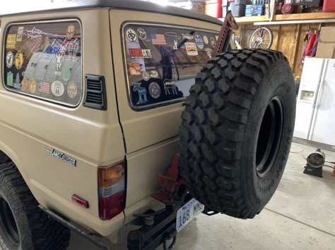 Old Toyota Land Cruiser, Old Land Cruiser, Old Toyota, Fall Camping, The Lone Ranger, Car Ideas, Vintage Trucks, My Dream Car, Car Travel