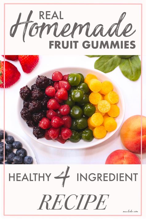 All Natural Fruit Snacks, Diy Healthy Gummies Fruit Snacks, Natural Fruit Snacks, Homemade Healthy Gummy Bears, Real Fruit Gummies Recipe, Homemade Fruit Snacks With Frozen Fruit, Healthy Gummy Candy, Natural Fruit Gummies, Homemade Fruit And Veggie Gummies