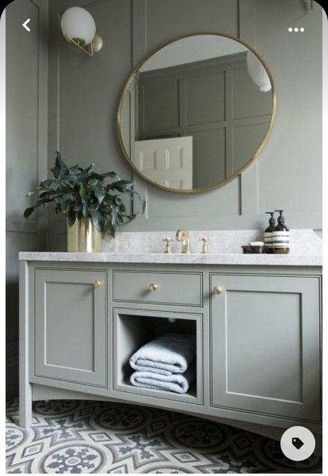 Small Ensuit, Bathroom Shaker, Ensuit Bathroom, Modern Country Bathroom, Country Style Bathrooms, Bathroom Colour, Main Bathroom Ideas, Beautiful Bathroom Designs, Bathroom Ensuite