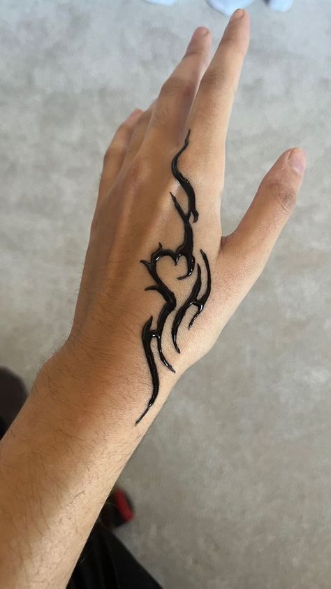 #BEAUTY, #RELATIONSHIPS #Fashion #Animals #Outfits #Winter Outfits #Animals Henna Tattoo Designs Aesthetic, Tato Grunge, Small Henna Tattoos, Simple Hand Tattoos, Henne Tattoo, Cute Henna Tattoos, Henna Style Tattoos, Henna Drawings, Henna Inspired Tattoos