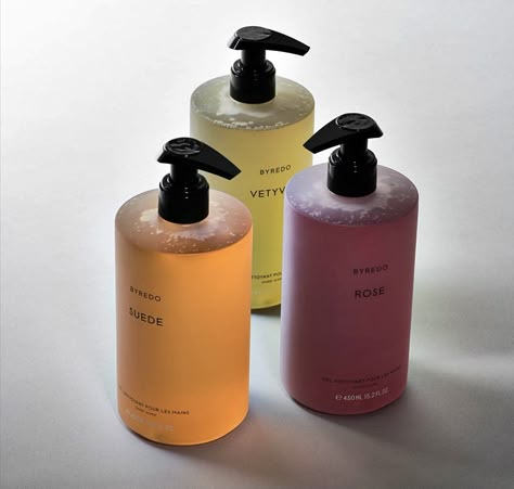 Hand Soap Packaging, Shower Gel Packaging, Body Lotion Packaging, Brown Branding, Luxury Body Lotion, Shampoo Packaging, Luxury Packaging Design, Bottle Design Packaging, Cosmetic Packaging Design