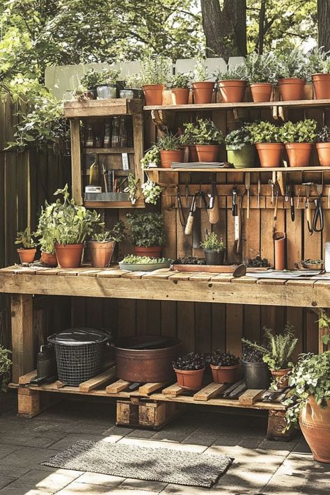 Create a functional potting bench using wooden pallets for your garden projects. #GardenProjects #DIYPottingBench #PalletProjects Potting Shed Table, Diy Garden Work Bench, Planting Table Outdoor Potting Benches, 2x2 Projects Diy, Potting Bench Ideas With Sink, Potting Station Diy, Potting Bench Ideas Diy, Outdoor Potting Bench Ideas, Tiny Garden Shed