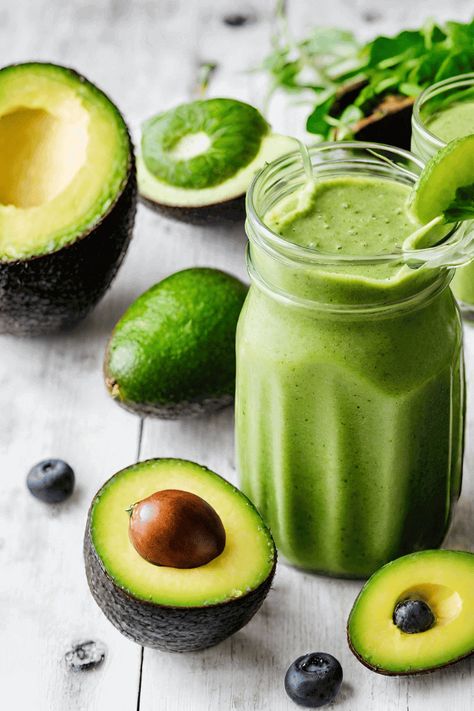 5 Anti-Inflammatory Green Smoothies: Tasty and Effective - Getinfopedia.com Super Green Smoothie, Avocado Smoothie, Morning Smoothie, Green Smoothies, Inflammatory Foods, Turmeric Root, Smoothie Ingredients, Chronic Inflammation, Healthy Gut