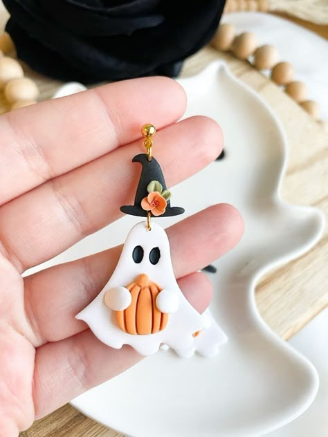 Floral Witch Hat, Ghost Holding A Pumpkin, 2023 Earrings, Floral Witch, Ghost With Pumpkin, Whimsical Earrings, Polymer Clay Halloween, Halloween Clay, Diy Earrings Polymer Clay