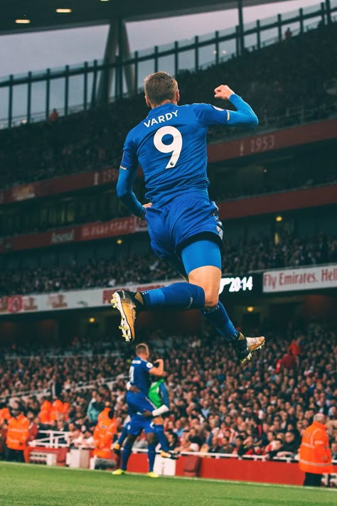 Vardy Leicester, Soccer Artwork, Leicester City Football Club, Leicester City Fc, Jamie Vardy, Football Images, Best Football Players, Soccer Guys, Football Photos