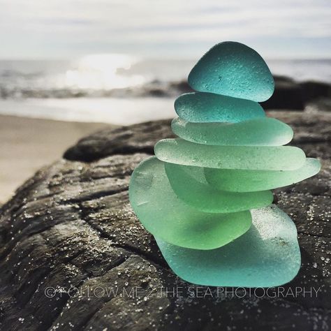 Landscape Calendar, Glass Photography, Instagram Cool, Love Challenge, My Favorite Color, Meditation Space, Beach Landscape, Sea Glass Art, Day 6