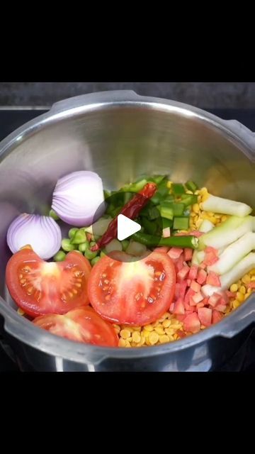 Kettle Recipes Hostel, Hostel Friends, Capsicum Recipes, Dal Tadka, Peanut Chutney, Veg Recipe, K Style, Dal Recipe, Vegetarian Snacks Recipes