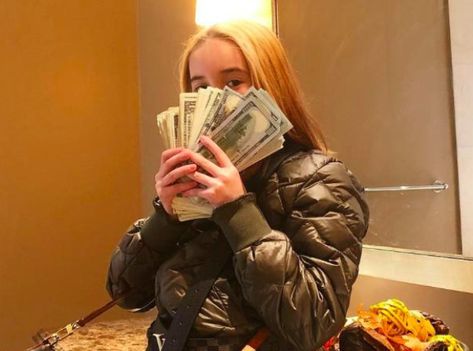 Lil Tay Pfp, Bhad Bhabie, Lil Tay, Power To The People, Social Media Stars, Medical Science, Her Music, Cute Icons, My Images