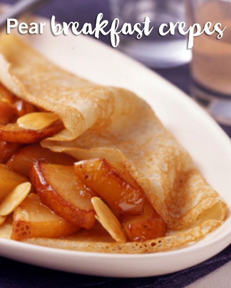 Good morning (or afternoon)! This pear crepes recipe is sure to brighten any breakfast or brunch. Sweet and simple, they're the perfect quick breakfast idea. Pear Crepes, Pear Breakfast, Crepes Recipe Breakfast, Breakfast Crepes, Weight Watchers Breakfast, Ww Desserts, Weight Watchers Desserts, Crepe Recipes, Low Cal