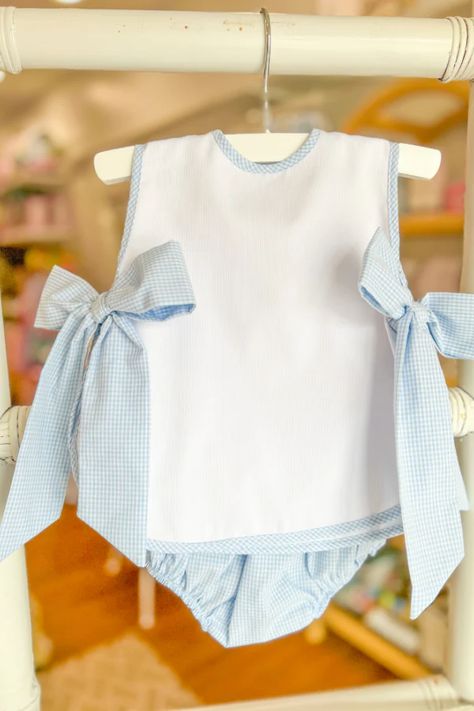 The possibilities are endless with this classic bloomer set from Cece Wells. Personalize it for their special occasions or everyday wear. Baby Smocked Outfits, Southern Baby Clothes, Mother Hood, Classic Baby Clothes, Southern Baby, Baby Fits, Girl Mom