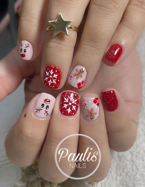 Kids Xmas Nails, Kid Christmas Nails, Christmas Nails Kids, Christmas Character Nails, Christmas Nails For Kids, Kids Christmas Nails, Christmas Shellac Nails, Navidad Nails, Christmas Gel Nails