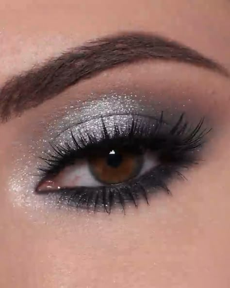 A beautiful eye makeup look in grey🤩 | A beautiful eye makeup look in grey🤩 | By MetDaan Makeup Smokey Eye Makeup Gray, Bold Silver Eye Makeup, Black Smokey Eye With Silver Glitter, Grey Makeup For Brown Eyes, Silver Glitter Eye Makeup Tutorial, Eye Makeup Grey Eyes, Black And Grey Makeup Looks, Shimmery Smokey Eye, Silver Eye Makeup Look