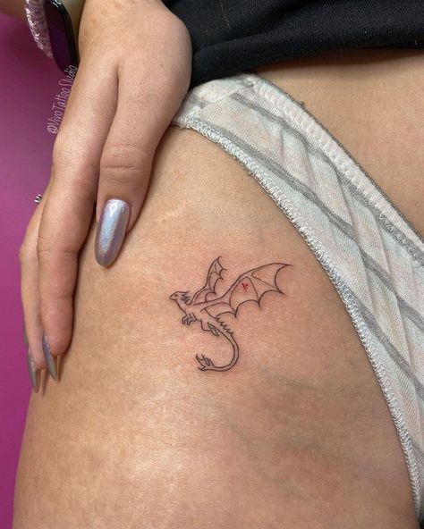 Dainty Dragon Tattoo, Dragon Leg Tattoo, Small Dragon Tattoos, Hair Tattoos, Dainty Tattoos, Subtle Tattoos, Tattoo Design Drawings, Mini Tattoos, Dragon Tattoo