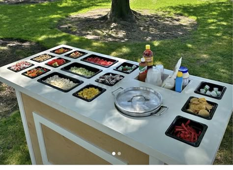 Elote Bar Party Ideas, Elote Station Party, Snack Cart Party, Fruit Cart, Gerobak Dorong, Snack Cart, Mobile Food Cart, Sweet Carts, Bakery Menu