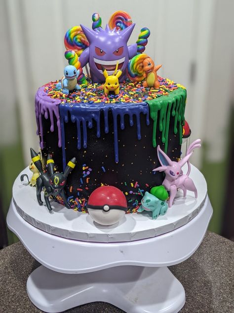 Gengar Cupcake, Chocolate Pokemon Cake, Mewtwo Cake Pokemon, Gengar Cake Ideas, Gengar Birthday Cake, Pokémon Birthday Ideas Cake, Gengar Birthday Party, Pokémon Birthday Cake Ideas, Greninja Cake