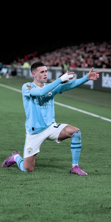 Man City Team, Manchester City Logo, Manchester City Wallpaper, Phil Foden, England National Team, Soccer Photography, Football Players Images, Manchester City Football Club, Soccer Inspiration