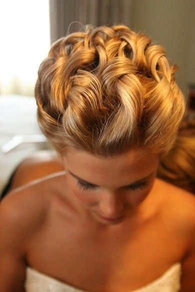 if i liked my hair up this would be so pretty for a wedding updo Sanggul Modern, Hair Styles 2014, Wedding Hairstyles For Long Hair, Wedding Hair And Makeup, Great Hair, Hair Dos, Gorgeous Hair, Cute Hair, Hair Updos