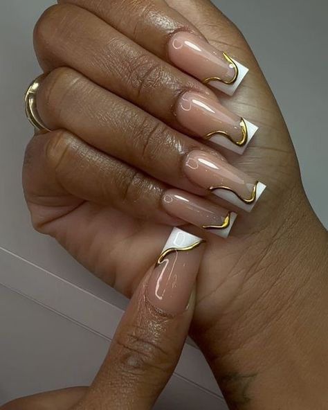 High French Nails, Gold And French Tip Nails, Nails Acrylic For Birthday, Dope Nail Designs French Tip, Nails Acrylic Gold And White, French Tip Square Nails With Design, Birthday Nails White And Gold, Square Nail Designs French Tip, White Nails Gold Design