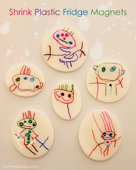 DIY fridge magnets out of a child's artwork | Craft me Happy!: DIY fridge magnets out of a child's artwork Diy Fridge Magnets, Magnets Diy, Diy Magnets, Shrink Art, Shrink Film, Diy Xmas Gifts, Magnet Crafts, Shrink Plastic, Diy Baby