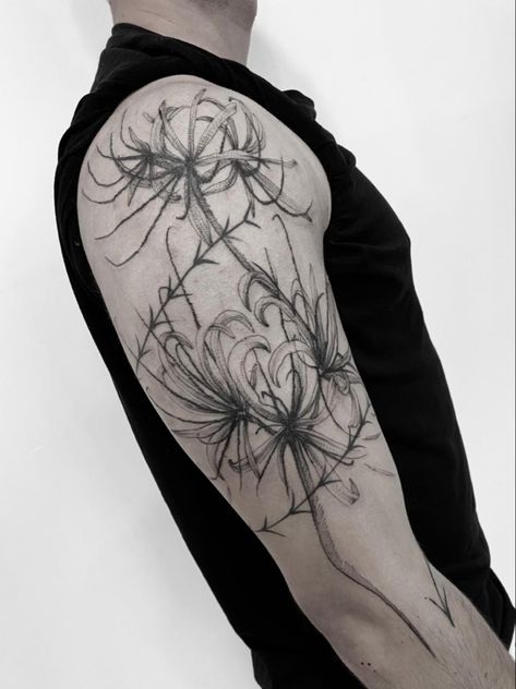 Tokyo Ghoul Inspired Tattoo, Tokyo Ghoul Flower Tattoo, Lily Tattoo Sleeve, Tokyo Ghoul Flower, Tokyo Ghoul Tattoo, Anime Tats, Real Tattoos, Red Spider Lily, Spider Lily