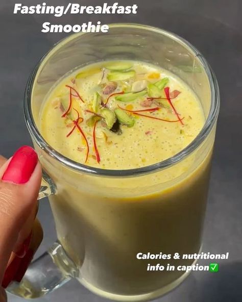 Easy Shake Recipes, Healthy Morning Drinks, Smoothie Recipes Healthy Breakfast, Breakfast Smoothie Recipes, Refreshing Drinks Recipes, Vegetarian Snacks Recipes, Cooking Recipes Healthy, Healthy Breakfast Smoothies, Tasty Recipes Videos