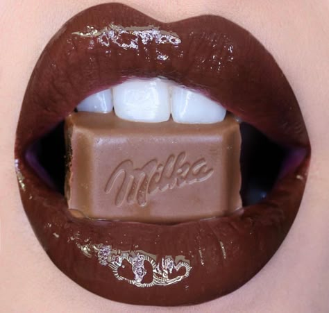 Chocolate Lips, Lip Art Makeup, Homemade Moisturizer, Lip Wallpaper, Cool Skin Tone, Skin Cleanser Products, Clear Nails, Moisturizer For Dry Skin, Lip Art