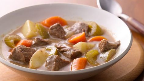 $10 Ground Beef Dinners - BettyCrocker.com Betty Crocker Beef Stew, Classic Beef Stew Recipe, Traditional Beef Stew, Pork Stew Recipes, Panini Recipes Chicken, Beef And Potato Stew, Classic Beef Stew, Irish Cooking, Homemade Beef Stew