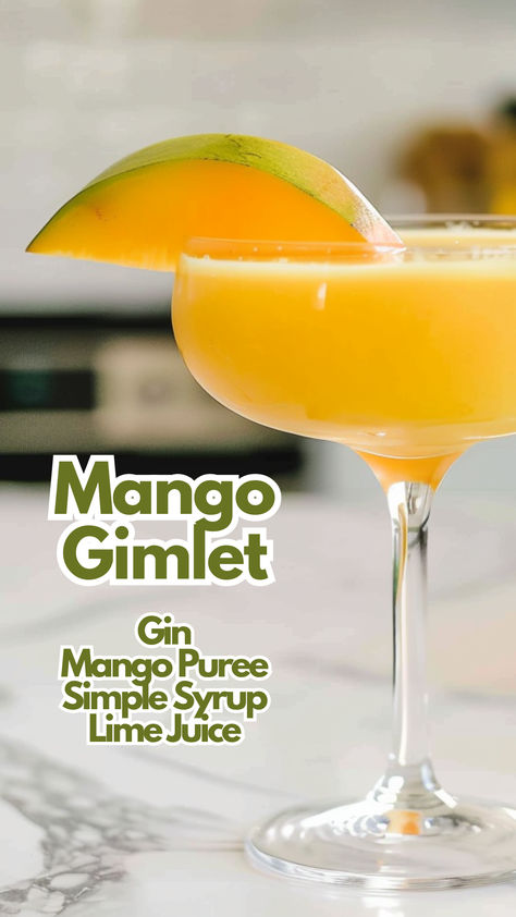 Mango Gimlet Mango Cocktails, Mango Martini, Medical Remedies, Gin Gimlet, Cocktail Cards, Gimlet Recipe, Gimlet Cocktail, Easy Summer Cocktail Recipes, Mango Cocktail