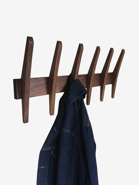 Modern Towel Rack, Coat Rack Entryway, Diy Mid Century, Classy Coat, Modern Coat Rack, Modern Towels, 1 Kings, Mcm Decor, Modern Style Homes