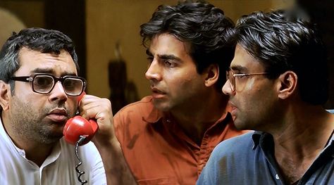 Hera Pheri (2000) Hera Pheri Poster, Baburao Ganpatrao, Bollywood Scenes, Hera Pheri, Legendary Pictures, Comedy Scenes, Movie Artwork, Daily Hacks, Desi Aesthetic