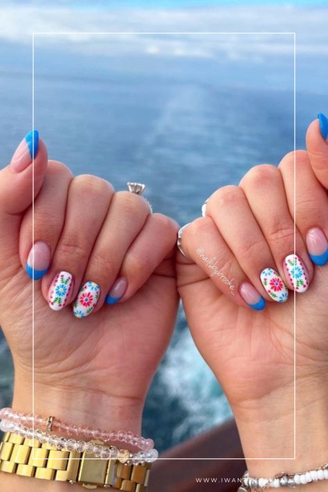 cruise nails mexico Summer Nails For Mexico, Mexico Cruise Nails, Girls Trip Nails, Mexico Themed Nails, Winter Cruise Nails, Mexico Trip Nails, Cruise Nails Mexico, Coastal Nails Designs, Cruise Nails Bahamas