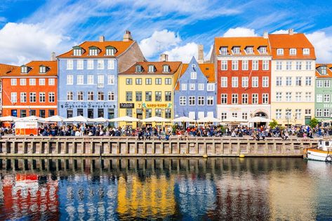 Multicolored houses along the canal in Nyhavn harbor, Copenhagen, Denmark Mother Daughter Trip, Tivoli Gardens, Sustainable City, Voyage Europe, Cities In Europe, National Gallery, Best Mother, Best Cities, Travel And Leisure