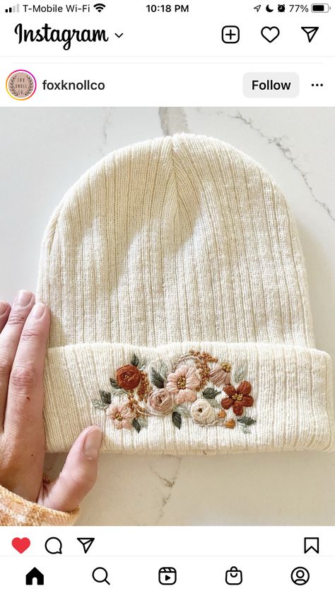 Hand Embroidery Beanies, Beanies Embroidery, Hat Flower Embroidery, Embroidered Beanie Diy, Embroidery Beanie, Embroidered Toque, White Embroidered Beanie Hat, Handmade Embroidery Designs, Diy Embroidery Patterns