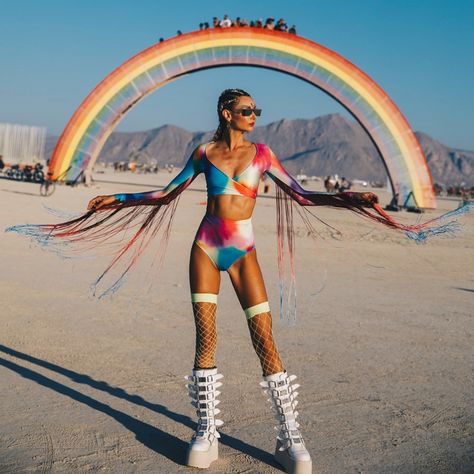 Burning Man Boots, Burning Girl, Boom Festival, Festival Inspo, Edc Outfits, Burning Man Fashion, Black Rock City, Gogo Dancer, Somewhere Over The Rainbow