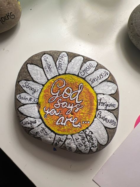 Painted Rocks With Scripture, Painting Rocks Ideas Christian, Bible Verse Rock Painting, Scripture Rock Painting, Christian Painted Rocks, Christian Rock Painting, Christian Rock Painting Ideas, Paint Shells, Scripture Painting