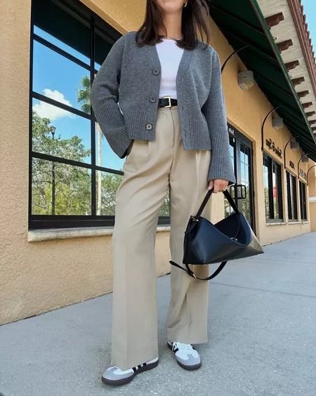 Coleção Fall/Winter de lillyandgrant na LTK Cardigan With Trousers, Business Cardigan Outfit, Cardigan Trousers Outfit, Trousers And Cardigan Outfit, Grey Cardigan Outfit Work, Knit Trousers Outfit, Grey Cardigan Outfit Casual, January Wardrobe, Trousers Fall Outfit