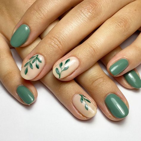 TONI BERRY on Instagram: “Minimal plant bbs for @zoeboee 🌱  - - - - - - - - - - - - - - - - - #nails #nailart #green #greennails #sage #sagenails #naturalnails…” Natural Nails Green Designs, Nature Design Nails, Simple Plant Nails, Simple Plant Nail Designs, Green September Nails, Biab Nail Design Green, Green Leafy Nails, Simple Nature Nails, Green Plant Nail Design