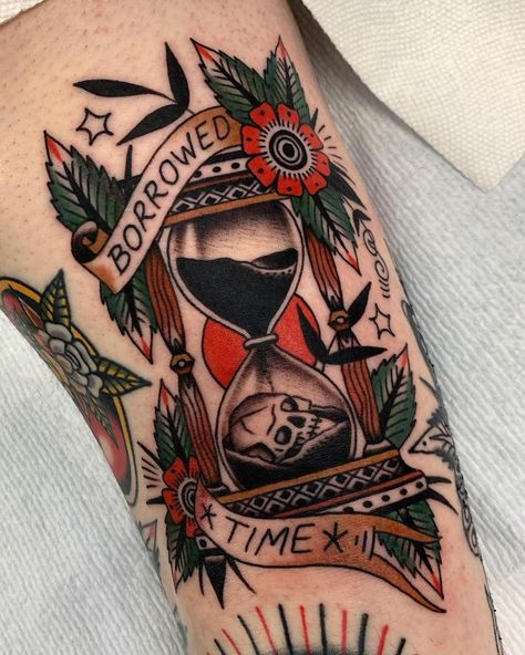 Memento Mori Tattoo, Luck Tattoo, Sailor Tattoos, Minimalist Tattoo Ideas, Card Tattoo Designs, Hourglass Tattoo, Traditional Style Tattoo, Quality Tattoo, Elbow Tattoos