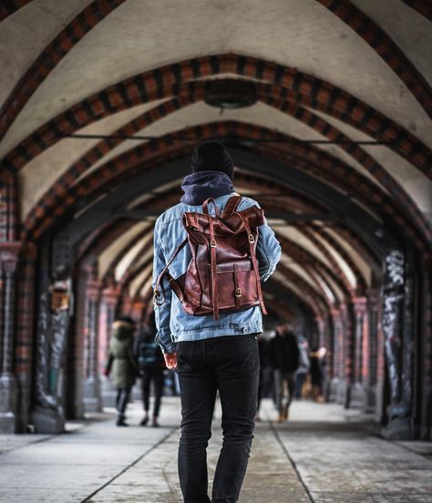 Leeds XL by Berliner bags | Just go out there and explore 🐺 📷: @hello.johann | Rolltop Backpack | Genuine Leather | Bag |  Backpack | Women | Men | Rucksack | Leder | Kurierrucksack | Fahrradrucksack | Trekkingrucksack | Damen | Herren | Vintage | Retro | Present Ideas | Gift | Holiday | Travel | Adventure | Berlin Fashion | Style | Handmade |  Support Local | www.berliner-bags.com Rolltop Backpack, Berlin Fashion, Present Ideas, Bags Vintage, Backpack Women, Roll Top, Genuine Leather Bags, Travel Adventure, Support Local